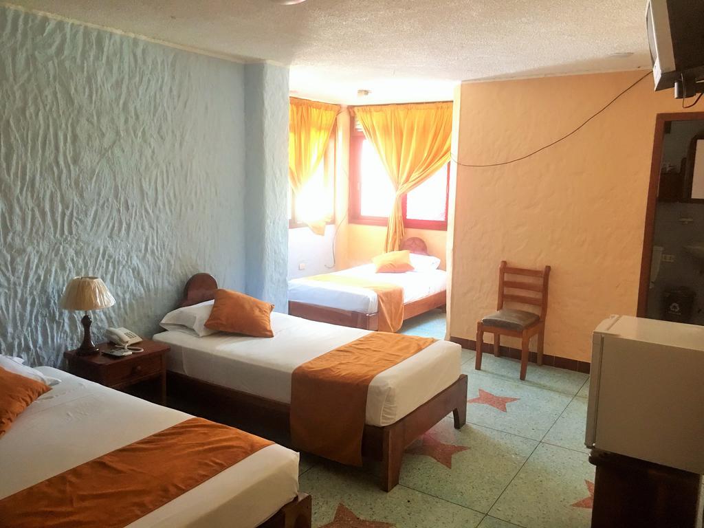 Hostal Estrella De Mar Puerto Ayora  Quarto foto