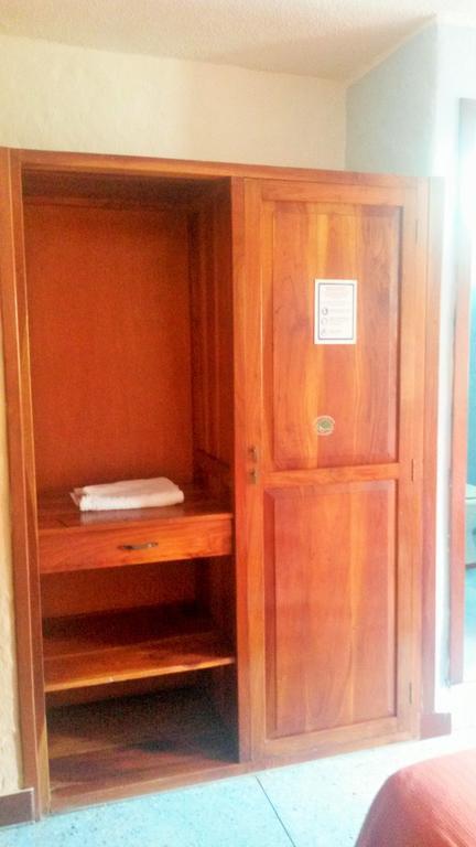 Hostal Estrella De Mar Puerto Ayora  Quarto foto