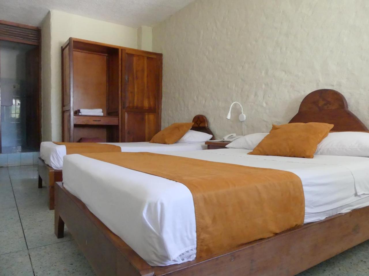 Hostal Estrella De Mar Puerto Ayora  Exterior foto